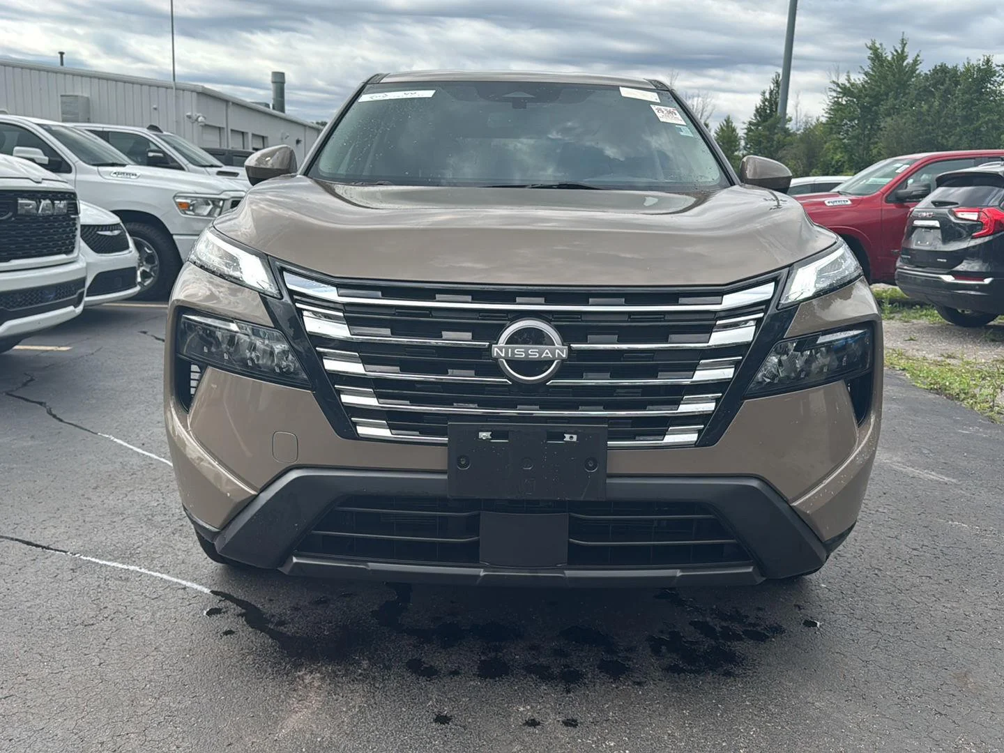Used 2024 Baja Storm Metallic Nissan SV image 8