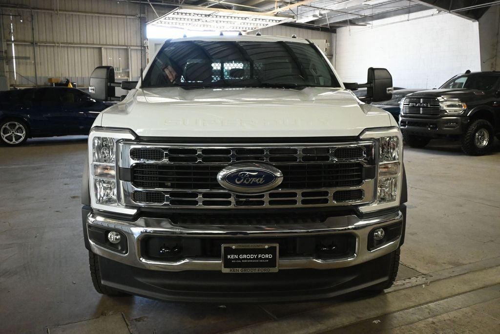 New 2026 Oxford White Ford XL image 4