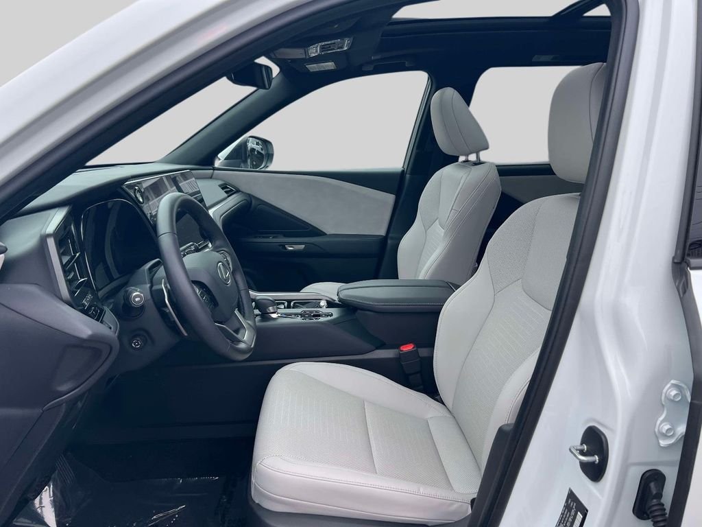 2025 Lexus TX Premium - Photo 11