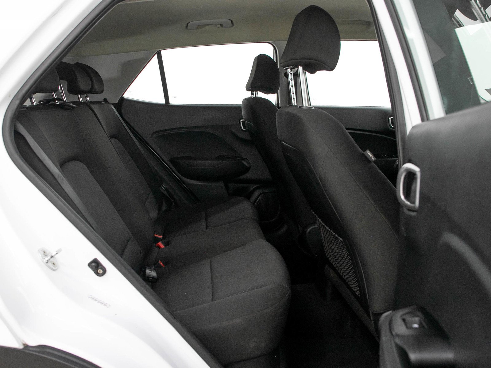 Used 2021 White Hyundai SE IVT image 13