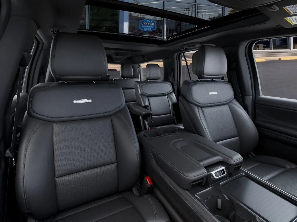 New 2027 Gray Ford Platinum image 10