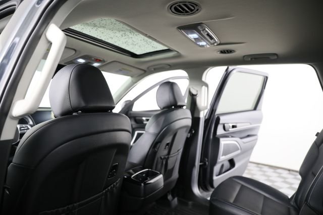 2024 Kia Telluride S - Photo 23