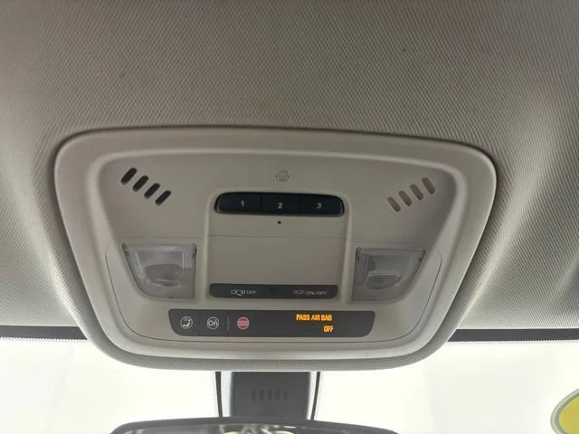 Used 2018 SUMMIT WHITE Chevrolet LT Cloth image 42