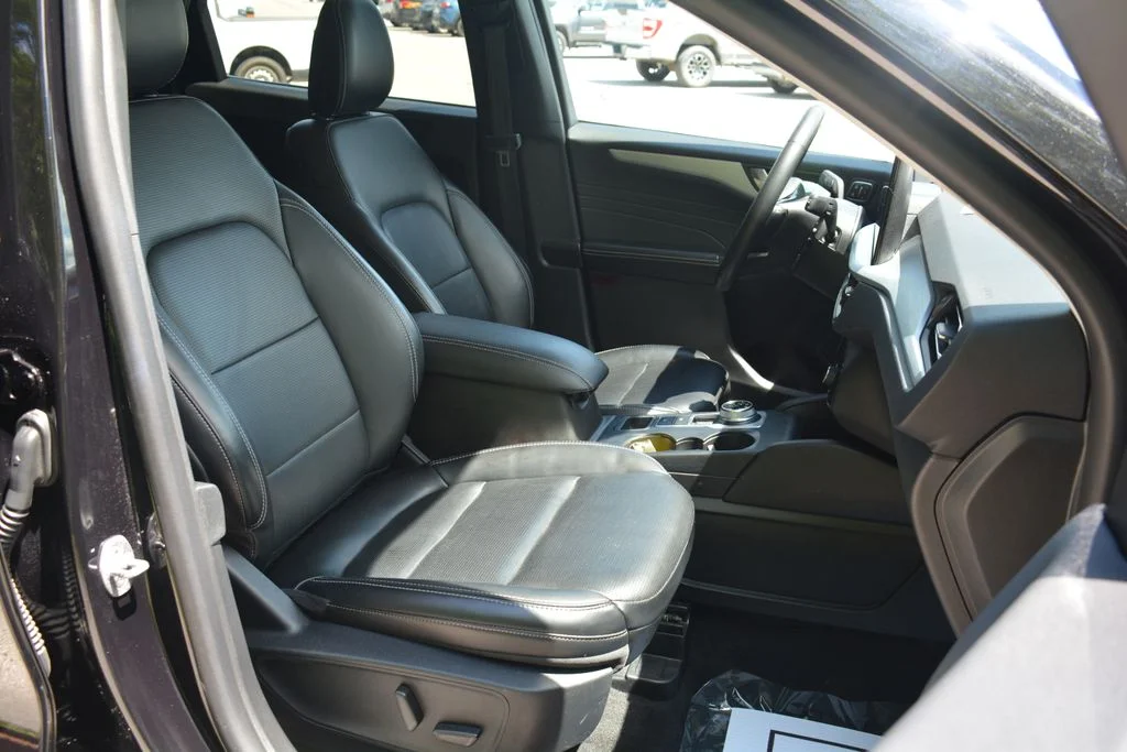 Used 2024 Black Ford Platinum image 19
