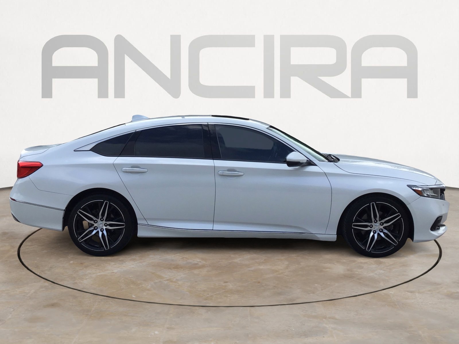 Used 2021 White Honda Touring image 11