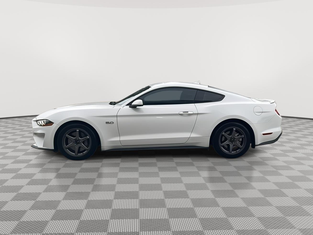Used 2022 Oxford White Ford GT image 14