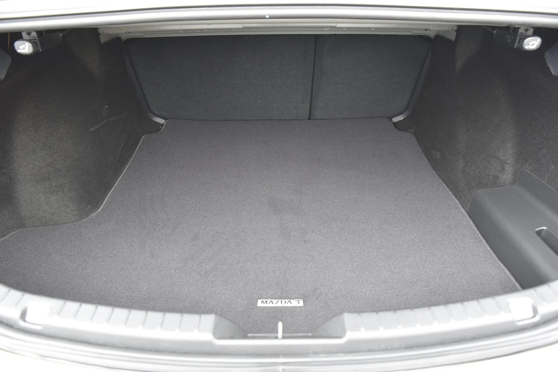 New 2026 Platinum Quartz Metallic Mazda 2.5 S Preferred image 14