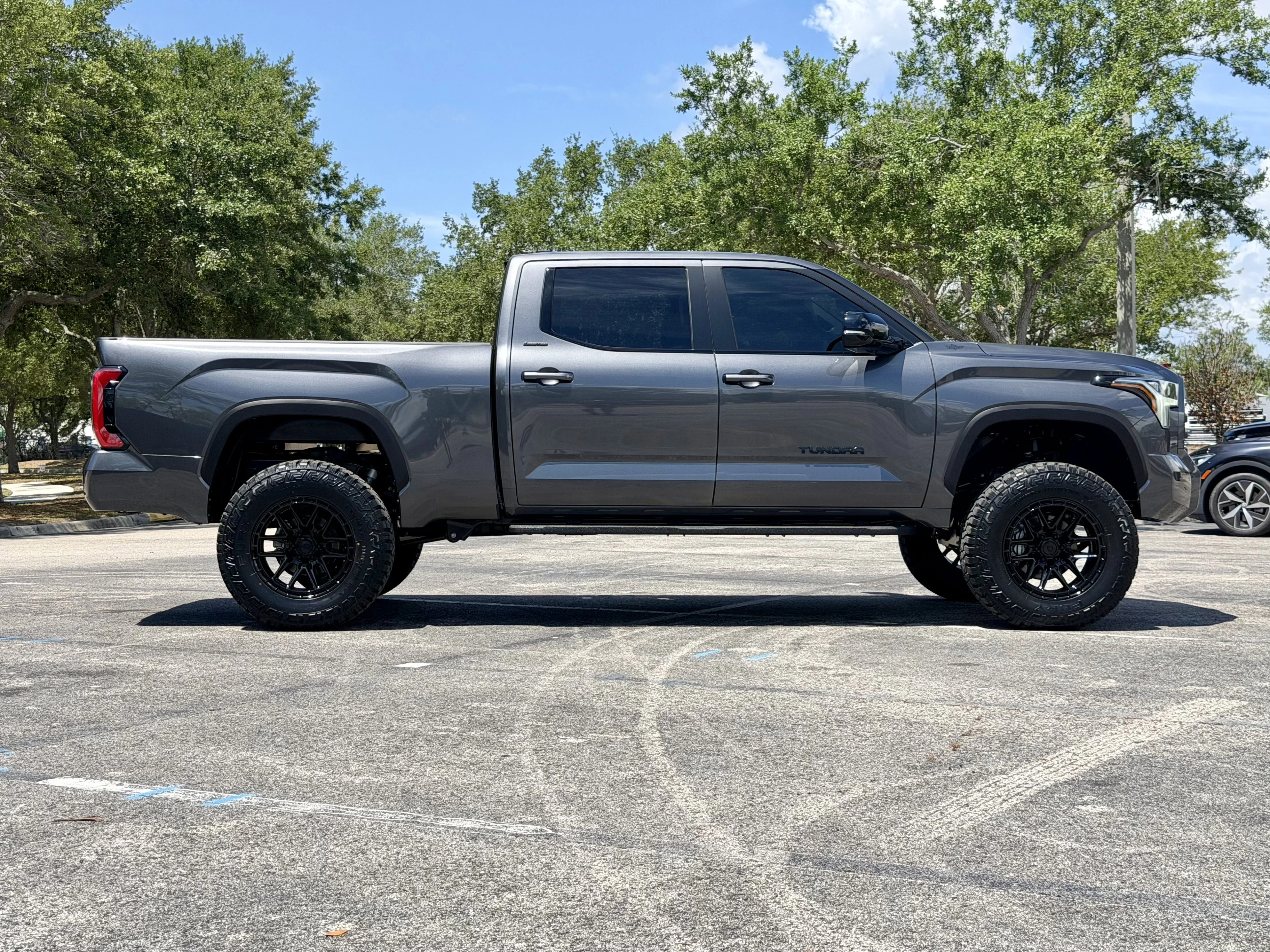Used 2026 MAGNETIC GREY Toyota Limited image 7