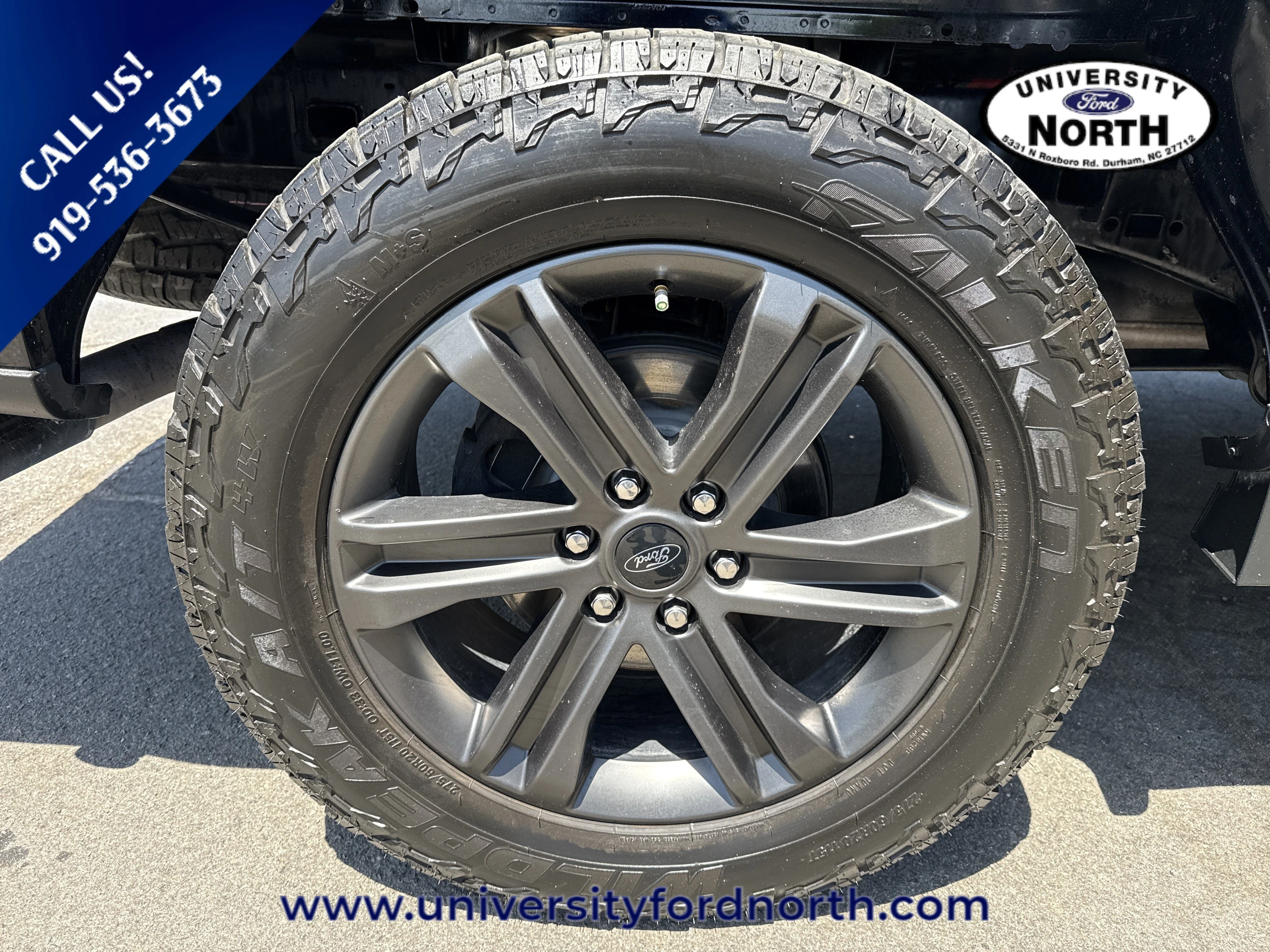 Used 2022 Agate Black Metallic Ford LARIAT image 9