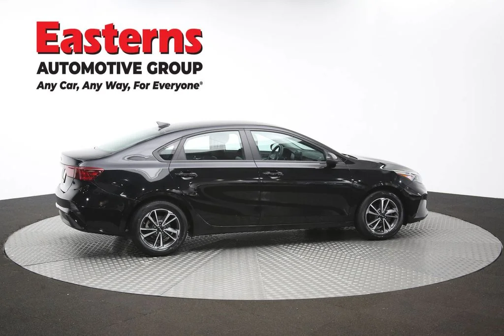 Used 2023 Black Kia LXS image 43