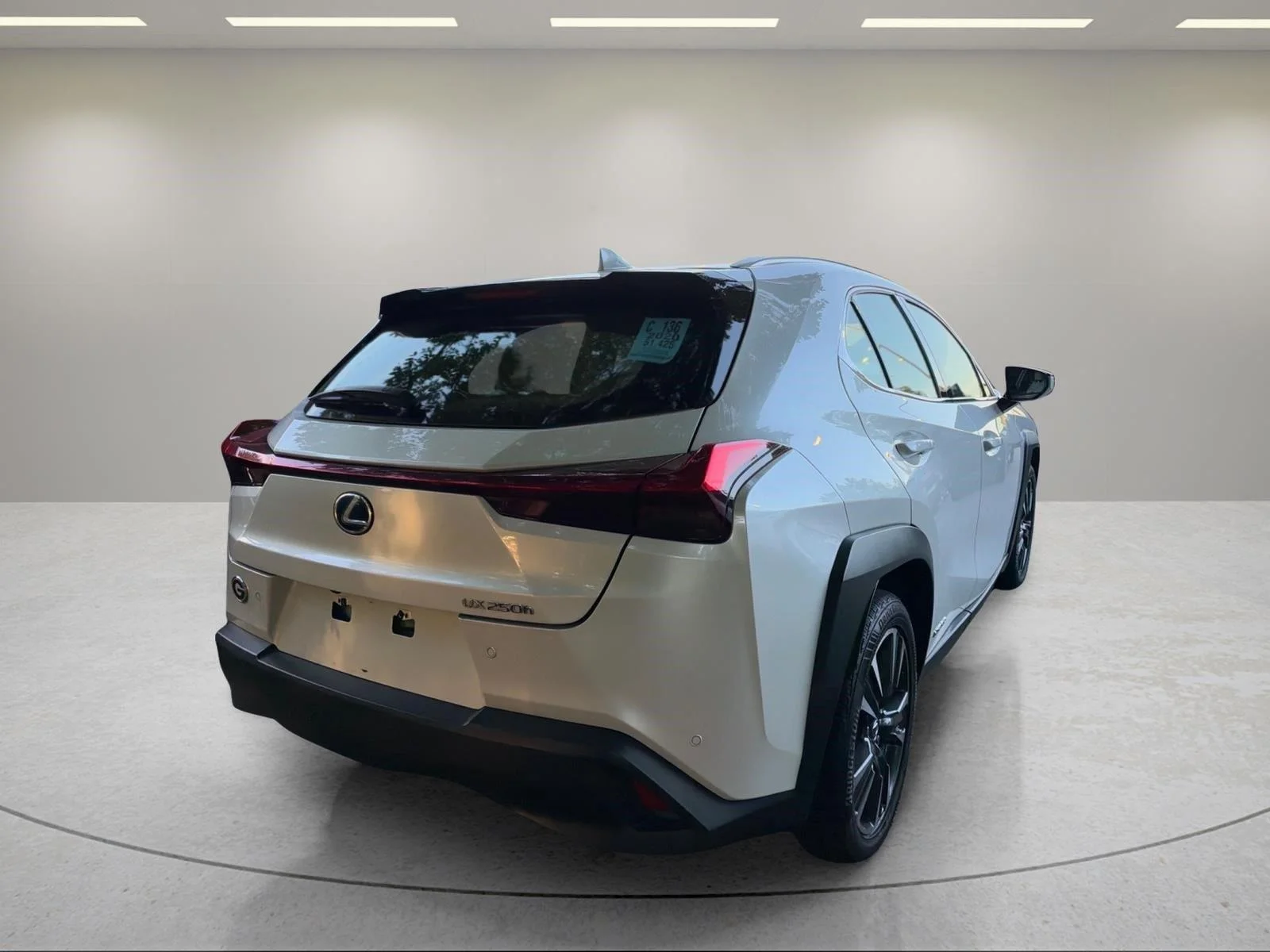 Used 2020 Eminent White Pearl Lexus UX 250h image 15