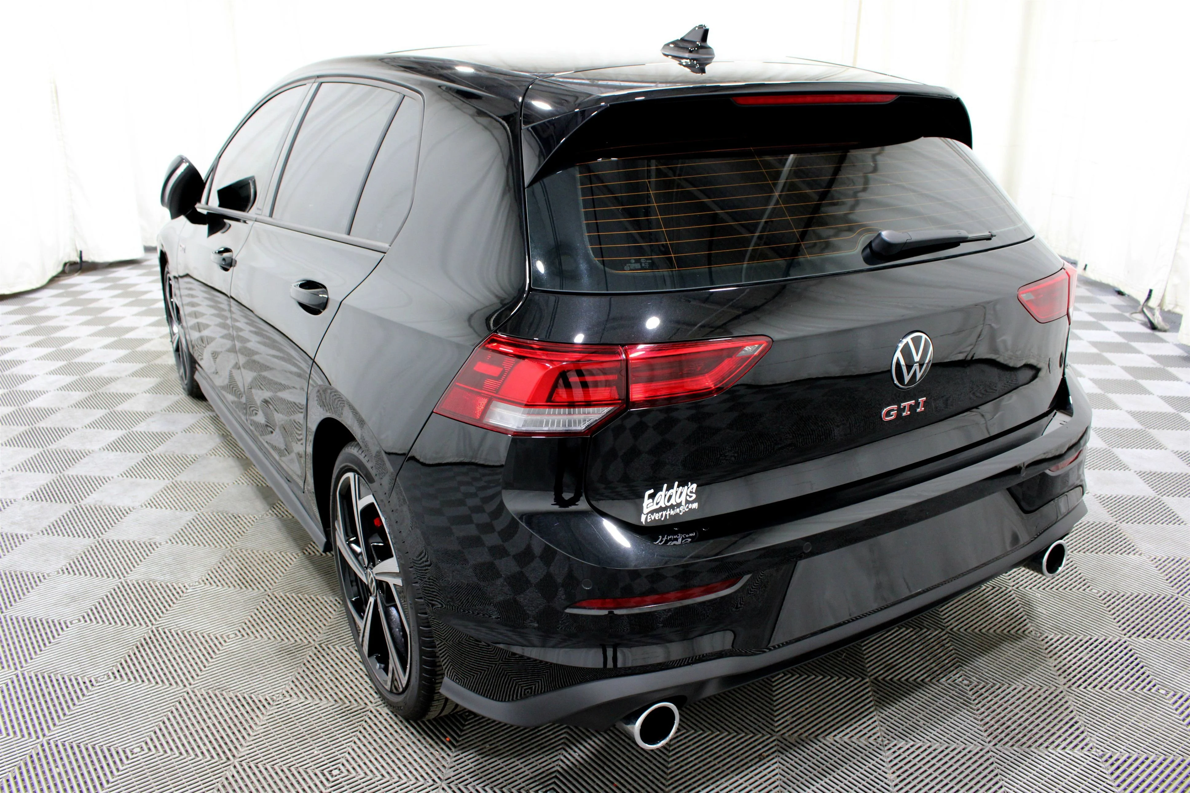 2025 Volkswagen Golf GTI SE - Photo 34