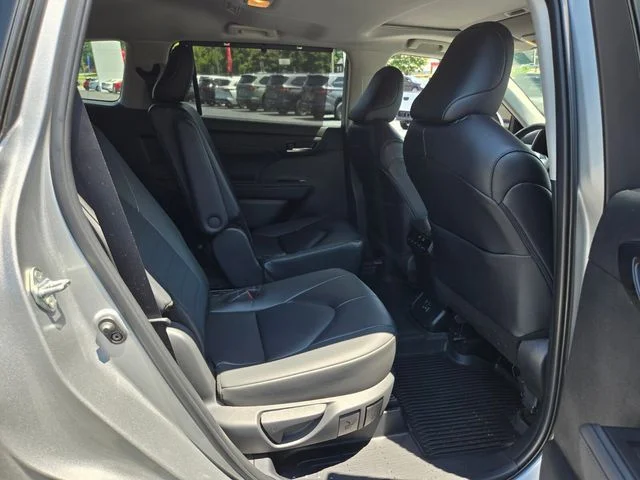 Used 2024 Silver Toyota XLE image 21