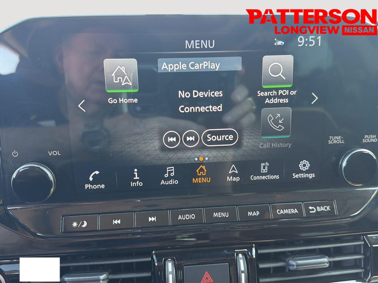Used 2023 Obsidian Green Pearl Nissan Platinum image 10