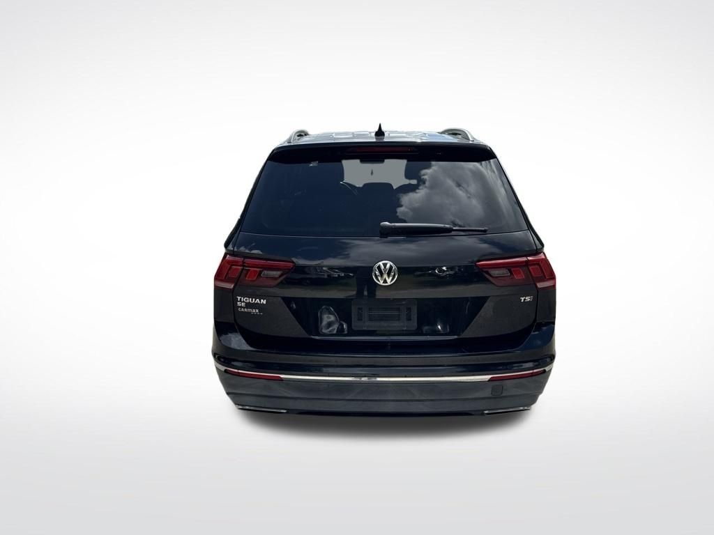 Used 2018 Black Volkswagen 2.0T SE image 7