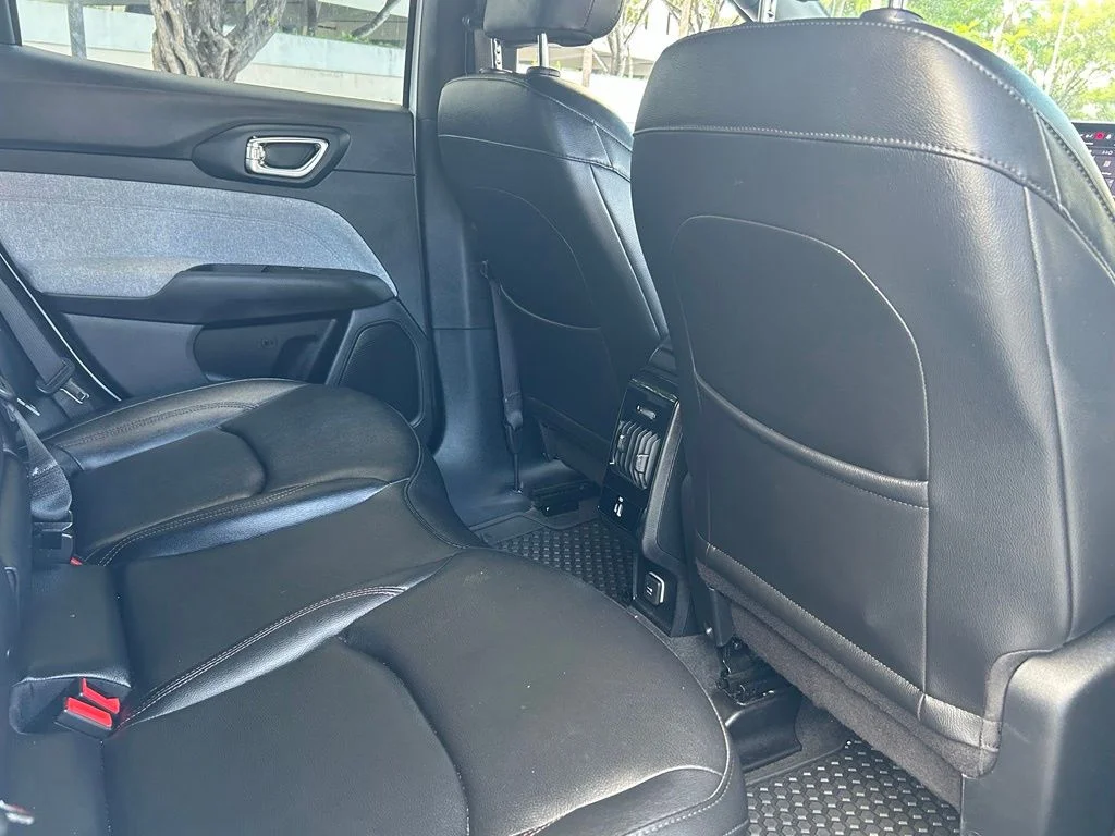 Certified Used 2024 White Jeep Latitude Lux image 39