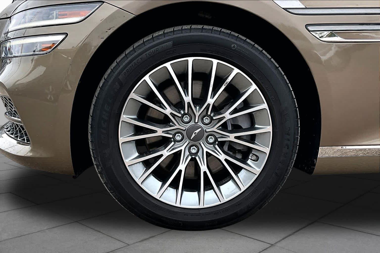 Used 2023 Valencia Gold Genesis 2.5T image 11