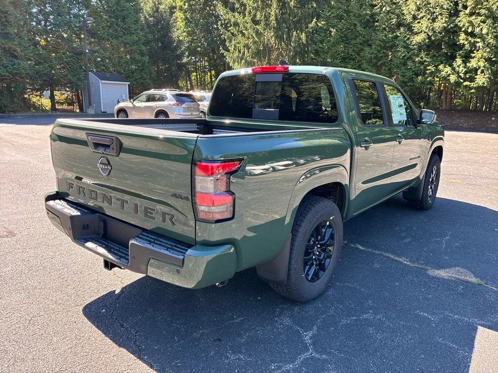 New 2027 Tactical Green Metallic Nissan Crew Cab SV image 7