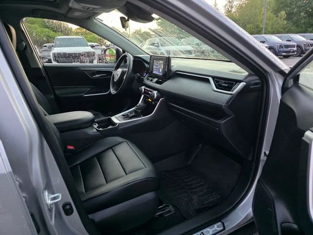 Used 2019 Silver Sky Metallic Toyota XLE image 12