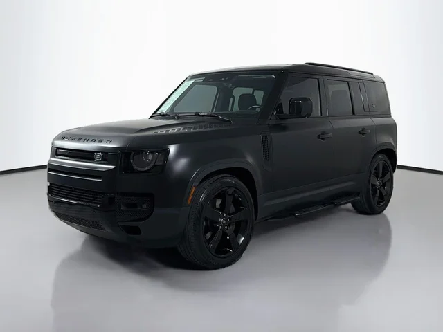 2023 Land Rover Defender 110 SE