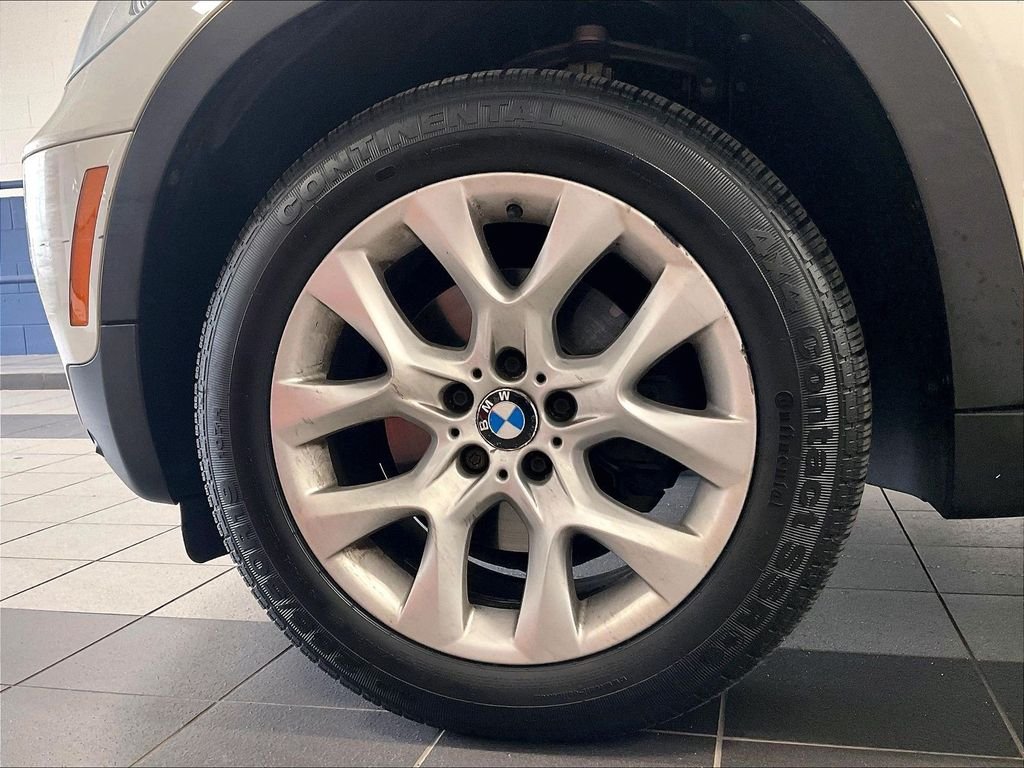 Used 2013 Alpine White BMW xDrive35i image 7