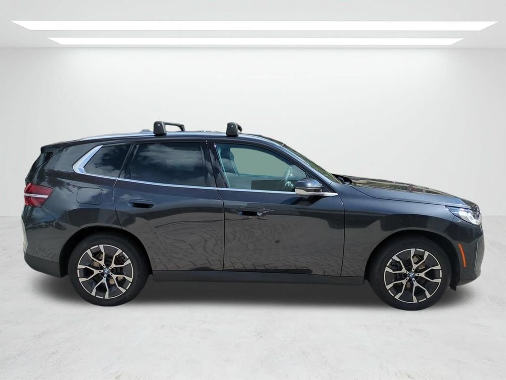 New 2026 Dark Graphite BMW 30 xDrive image 3