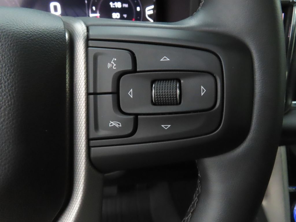Used 2023 White GMC Denali image 13