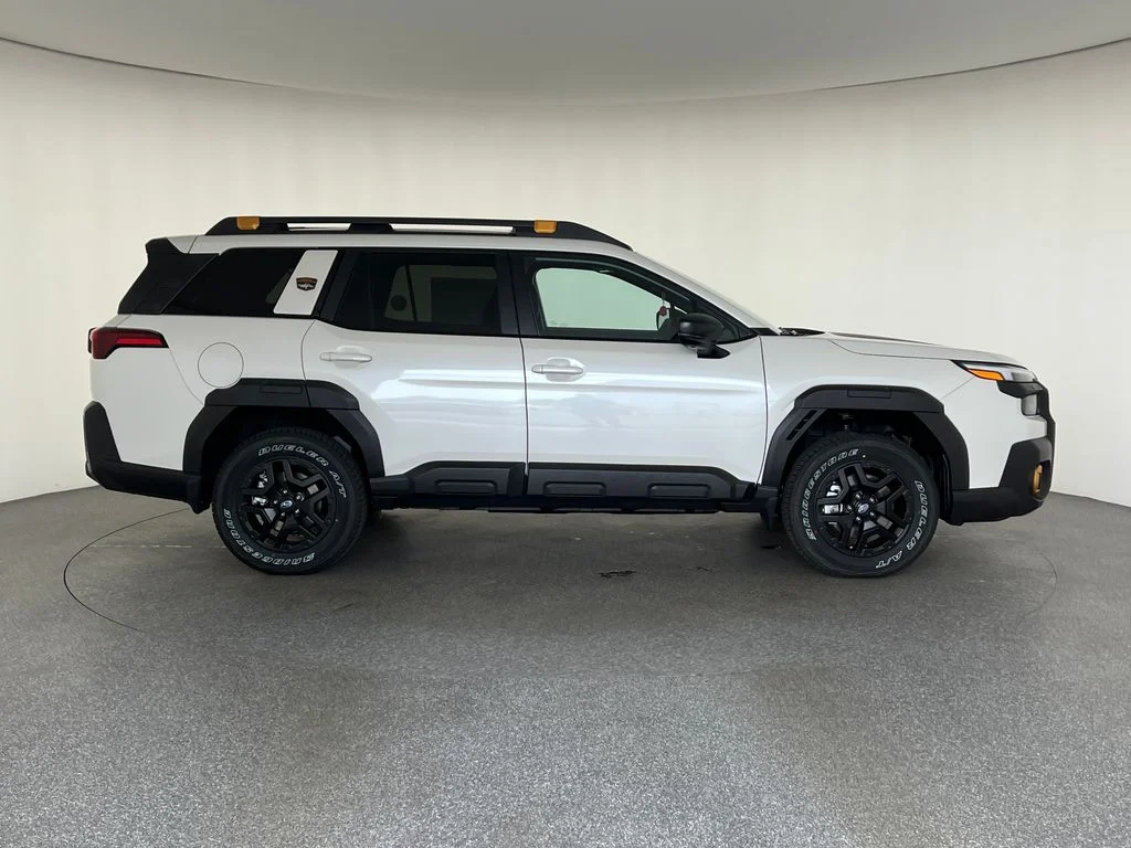 New 2026 CRYSTAL WHITE PEARL Subaru Wilderness image 2