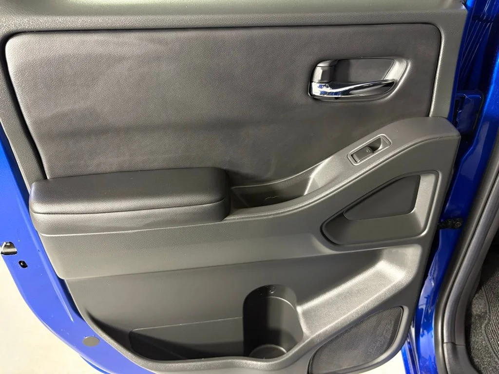 New 2026 Bluestone Pearl Nissan Crew Cab SV image 38