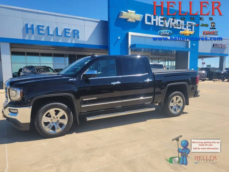 2018 GMC Sierra 4WD Crew Cab Short Box SLT's photo