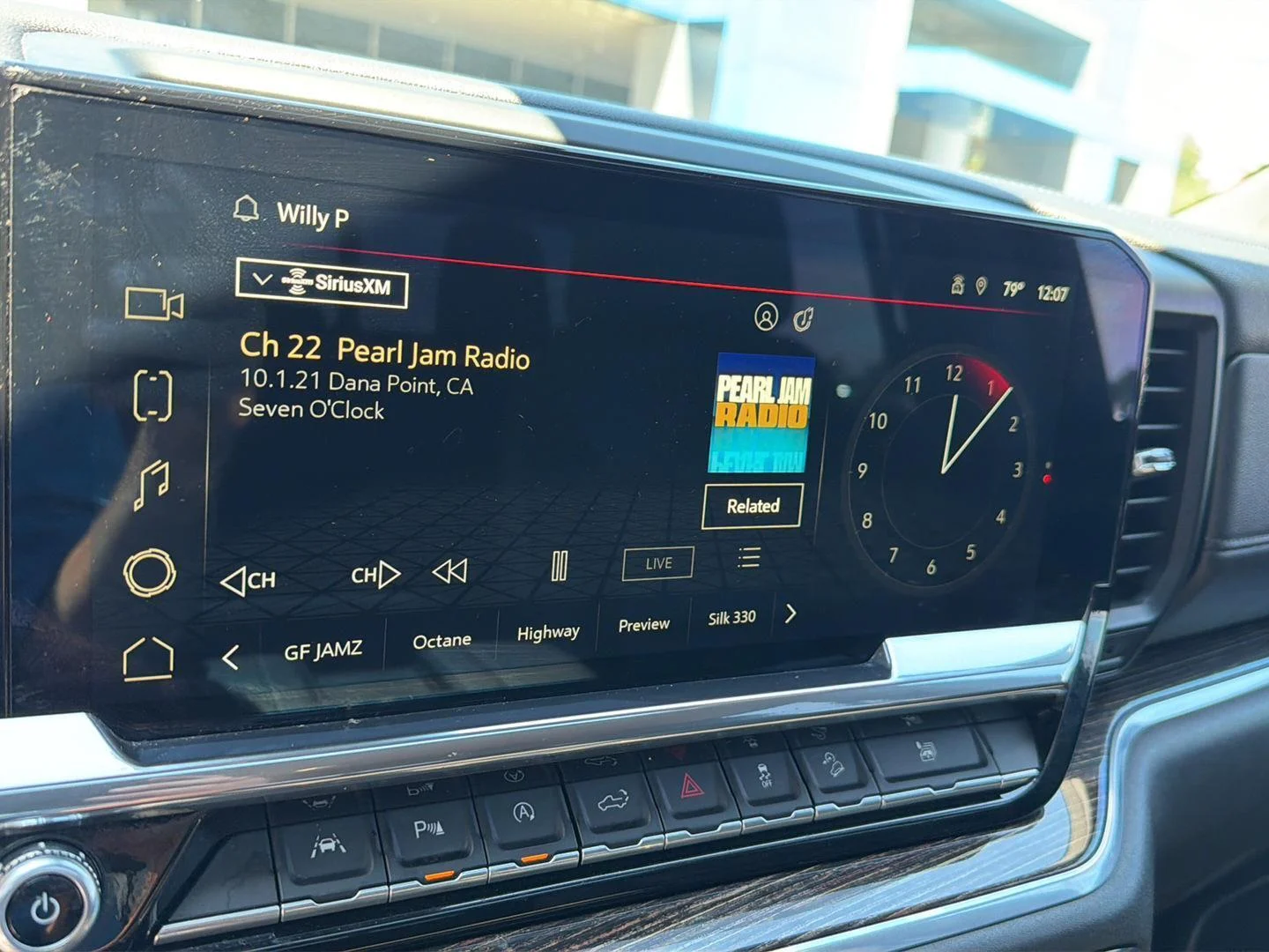Used 2022 Quicksilver Metallic GMC Elevation image 24