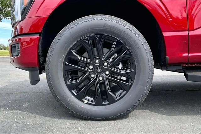 New 2026 Ruby Red Metallic Tinted Clearcoat Ford Lariat® image 12