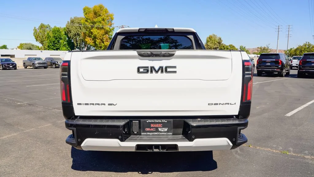 Used 2025 Summit White GMC Extended Range Denali image 11