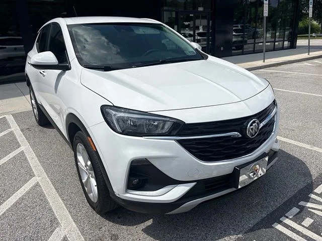 Used 2020 White Buick Preferred image 13