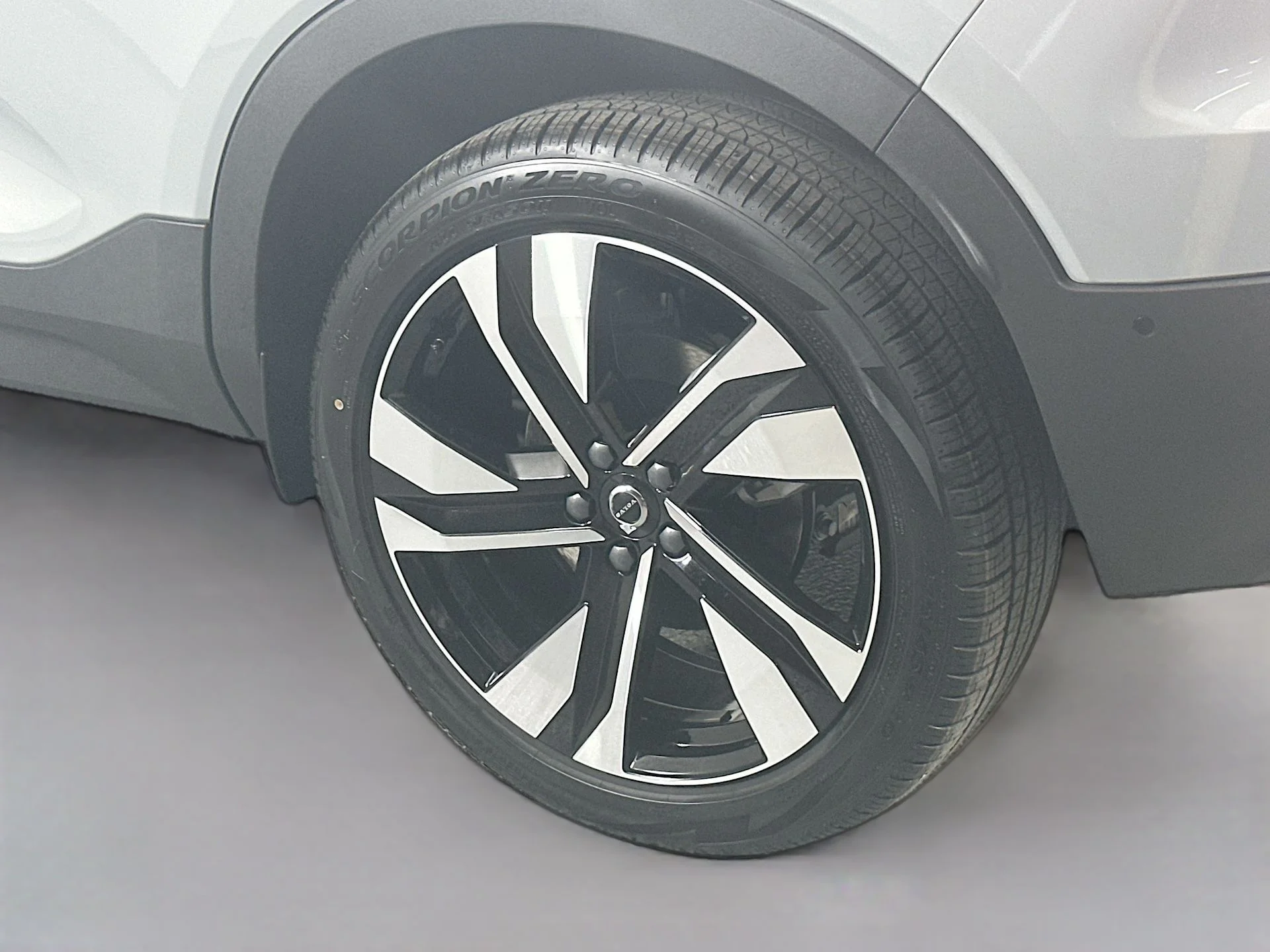 2026 Volvo XC40 Ultra - Photo 9