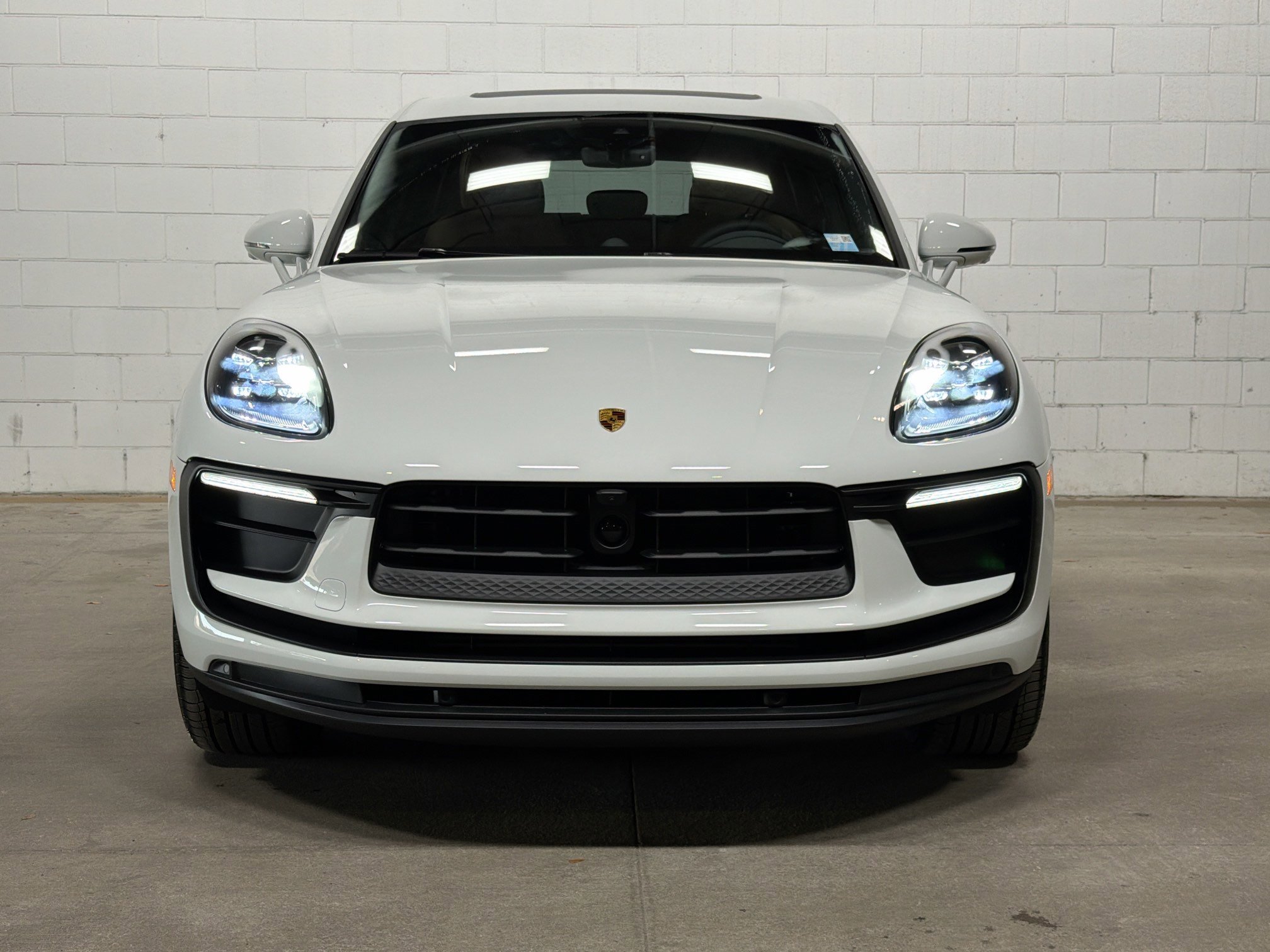 New 2026 White Porsche  image 9