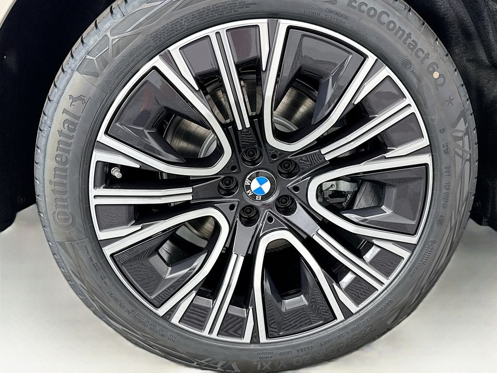 Certified Used 2026 Gray Metallic BMW 30 xDrive image 32