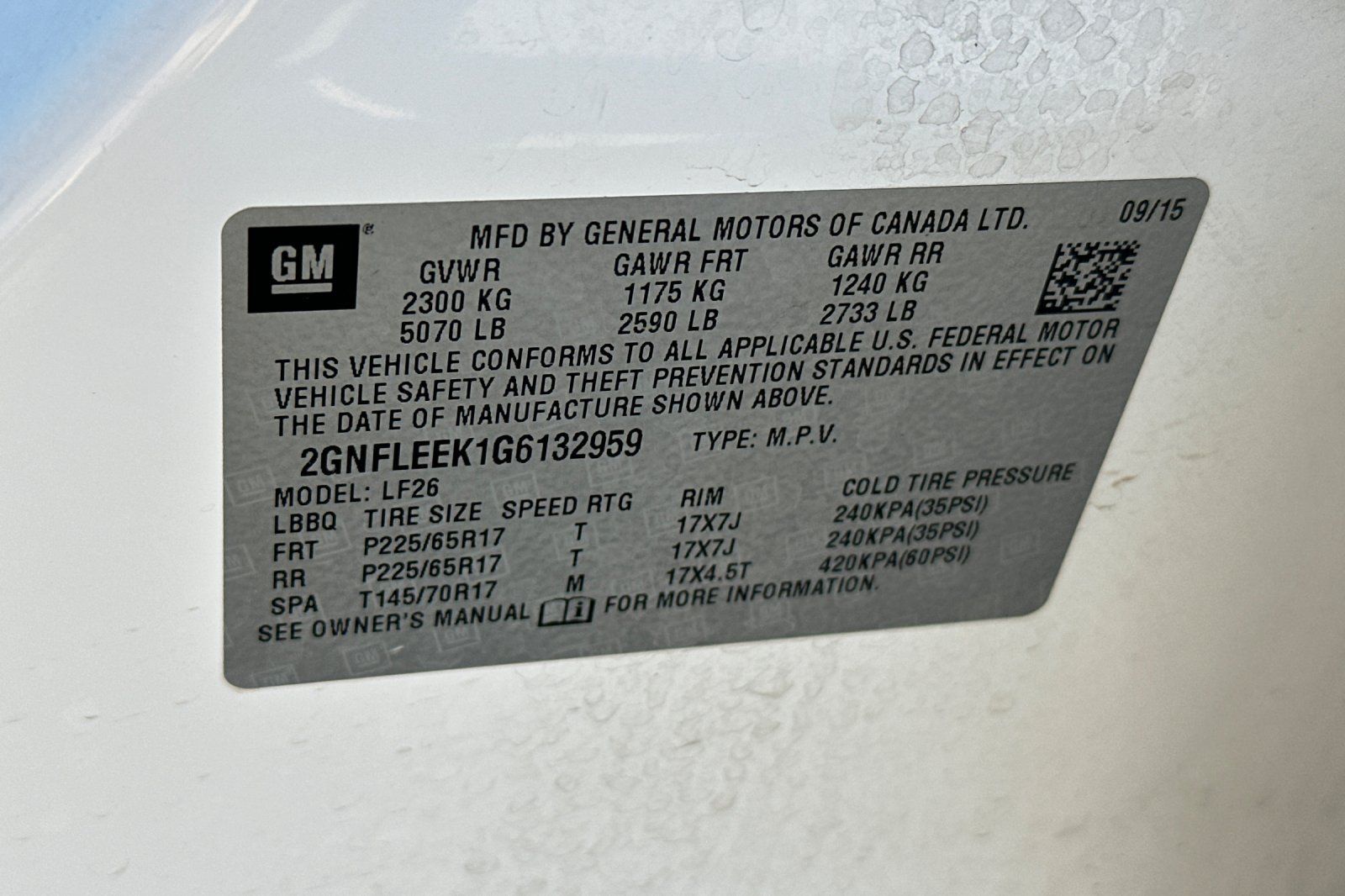 Used 2016 Summit White Chevrolet LS image 29