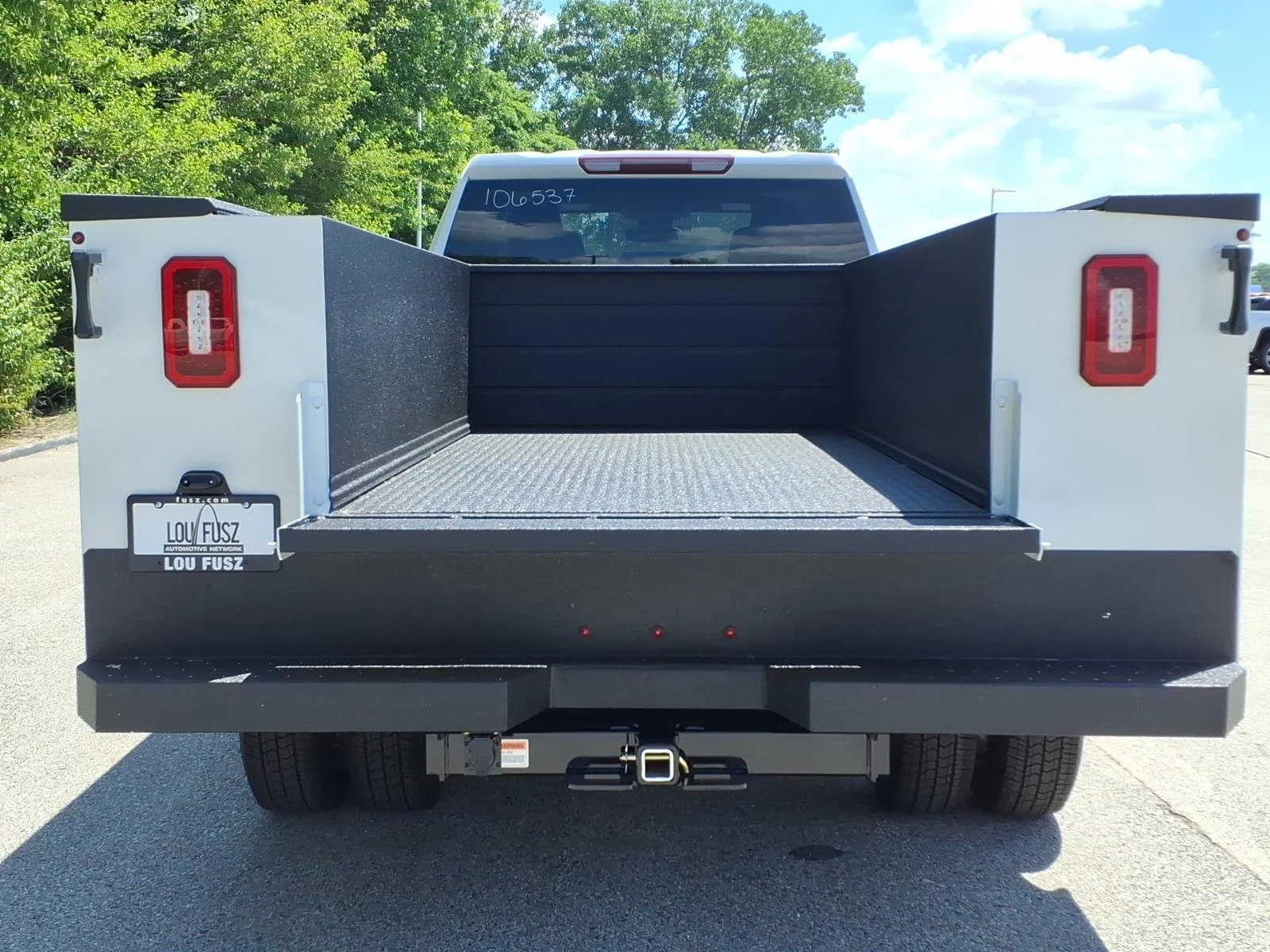 New 2026 Summit White Chevrolet Work Truck image 21