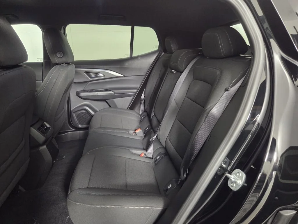 Used 2025 Black Chevrolet LT1 w/PCY image 25
