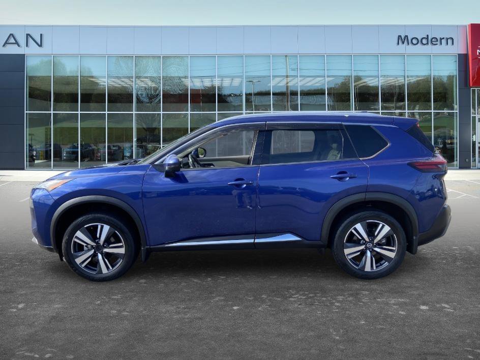 Used 2021 Caspian Blue Metallic Nissan SL image 7
