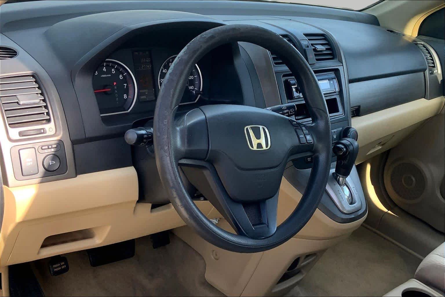Used 2009 Borrego Beige Metallic Honda LX image 13