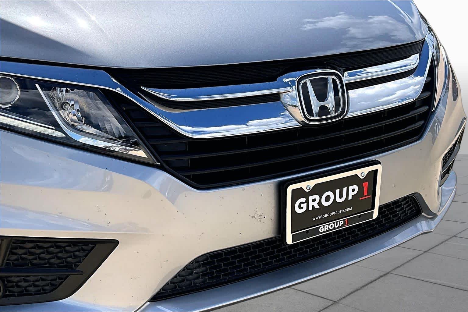 Used 2019 Lunar Silver Metallic Honda EX-L image 30