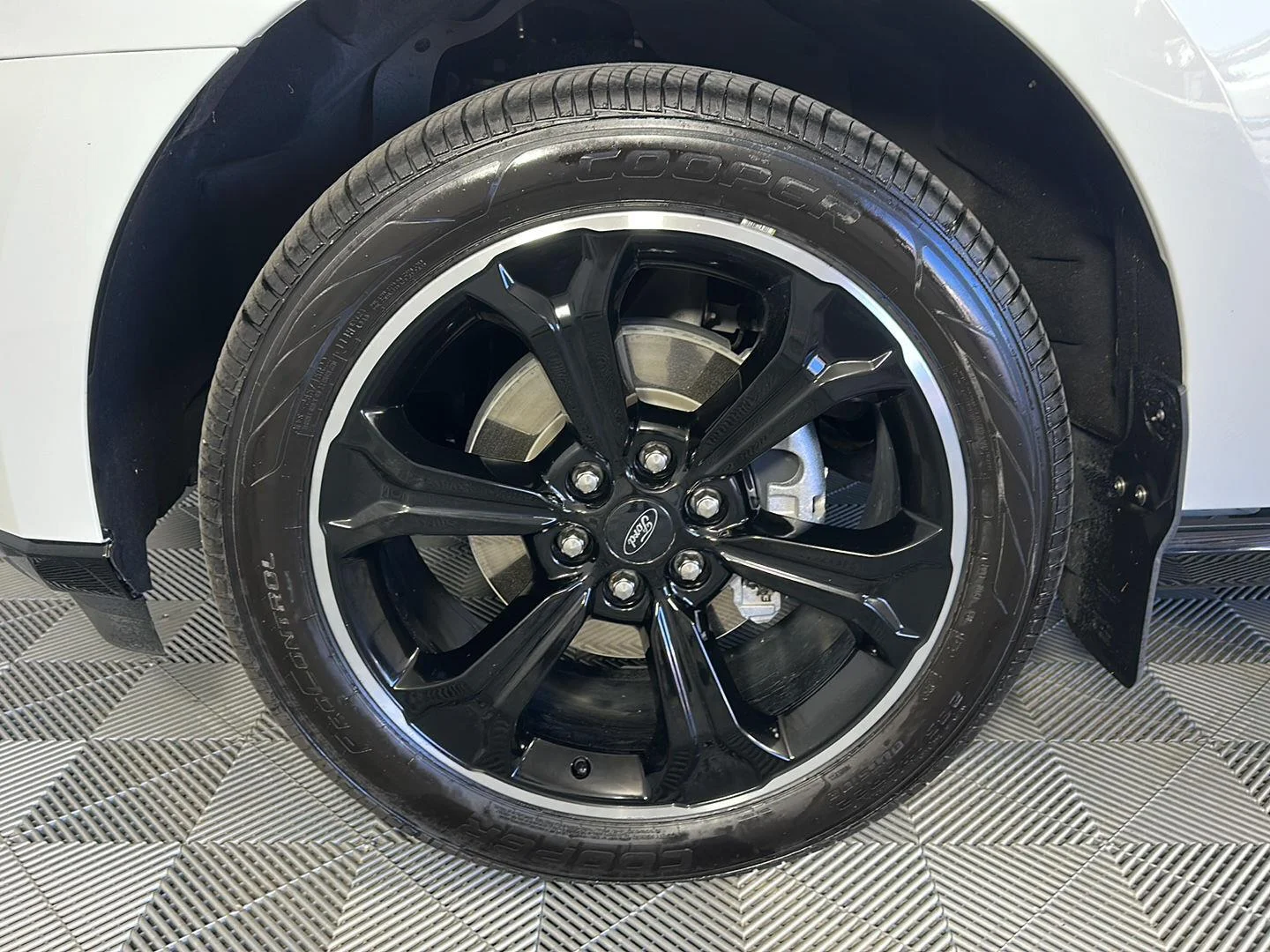 Used 2023 Oxford White Ford Limited image 6