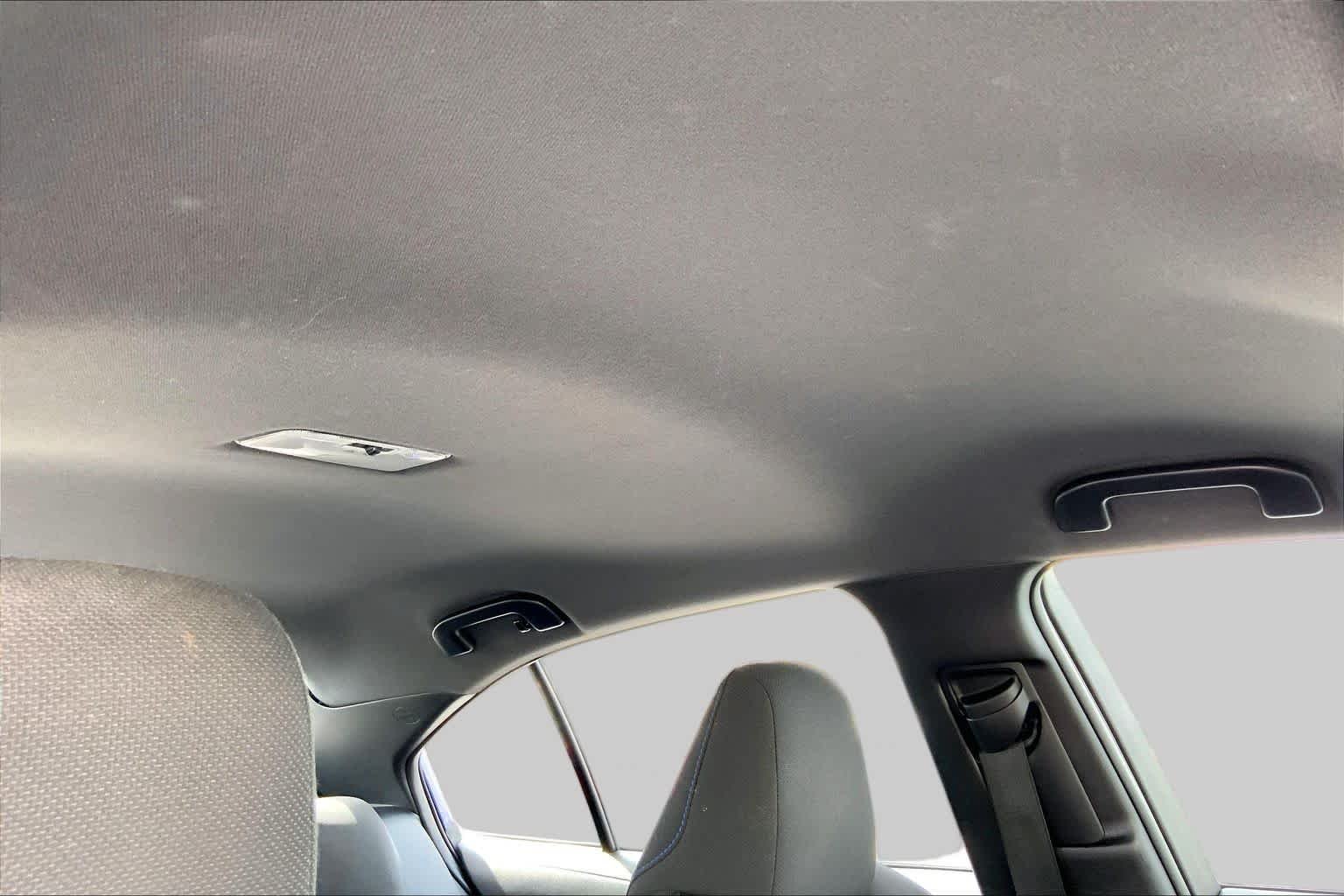 Used 2020 Blue Crush Metallic Toyota SE image 13