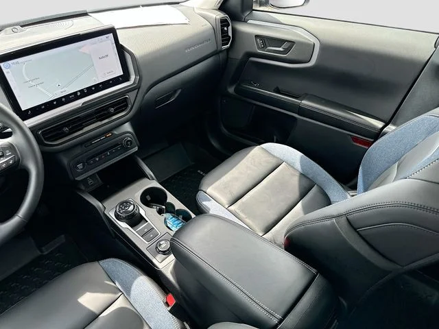 Used 2025 Gray Ford Outer Banks image 22