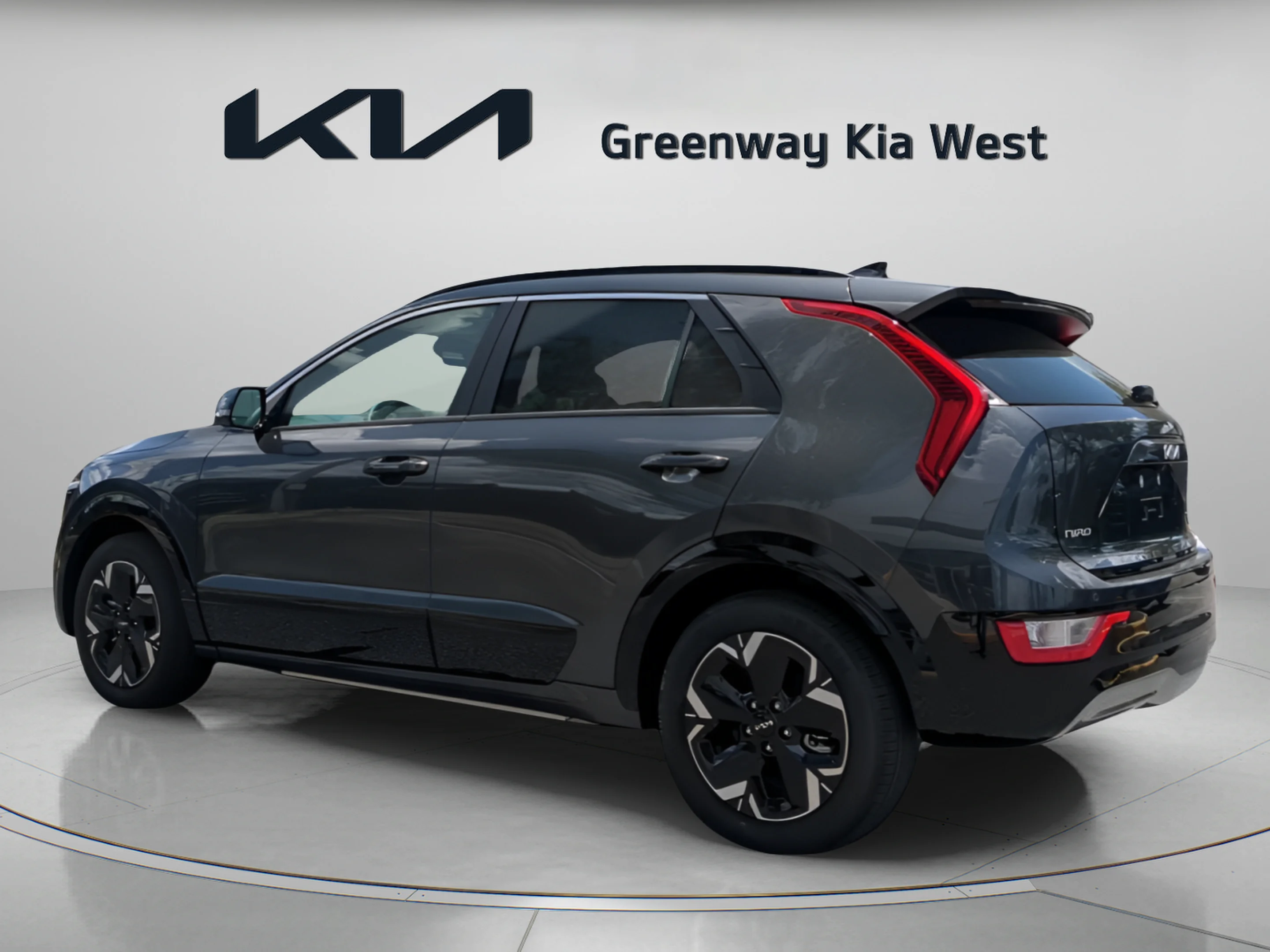 New 2026 Interstellar Gray Kia Wind image 5