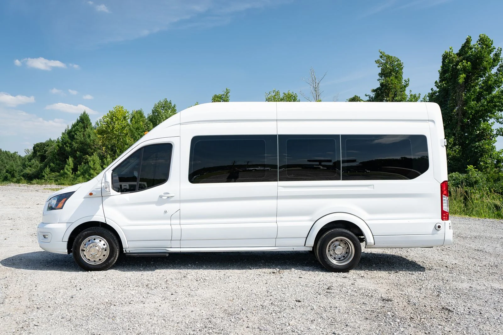 Used 2020 White Ford XL image 5