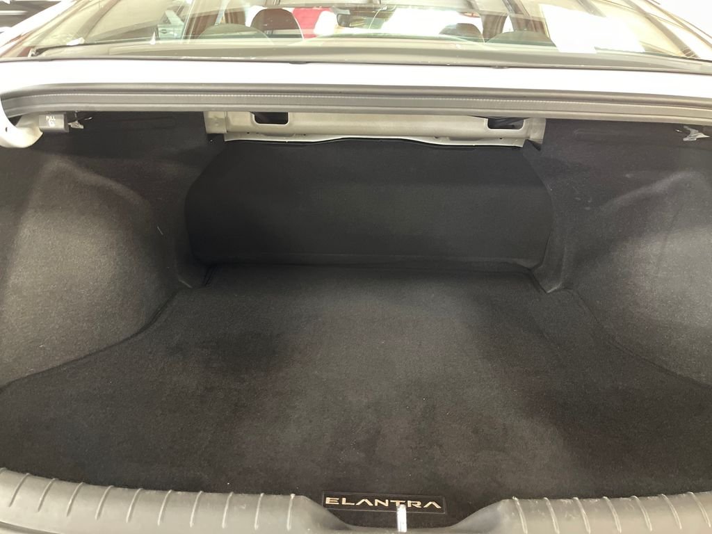 Used 2023 Gray Hyundai SEL image 27