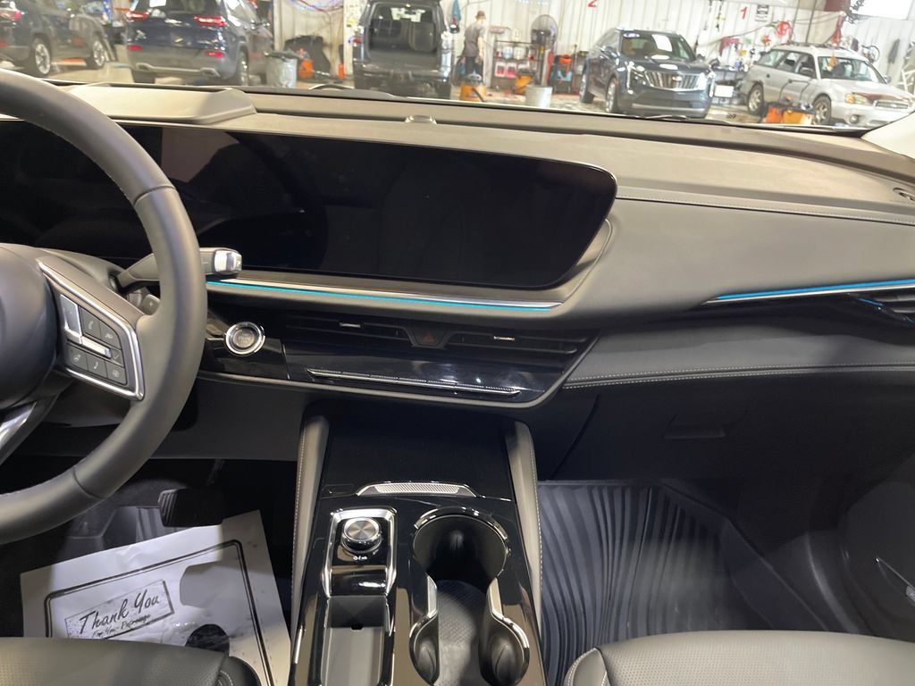 Used 2026 Summit White Buick Preferred image 19